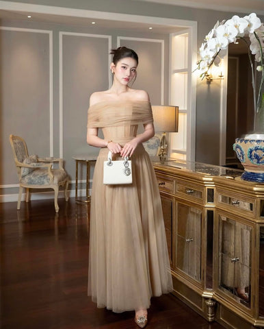 Anastasia Dress (On hand)